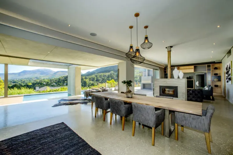 Villa Constantia in Bishopscourt – photo 3