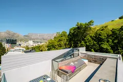 Ishani in De Waterkant – photo 1 thumbnail