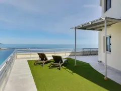 Penthouse on Clifton in Clifton – photo 2 thumbnail
