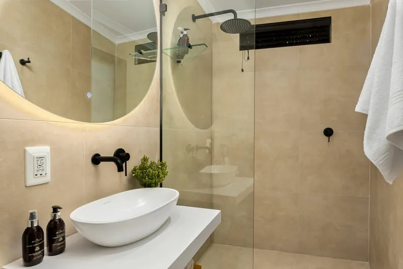 15 Woodford in Camps Bay – photo 17