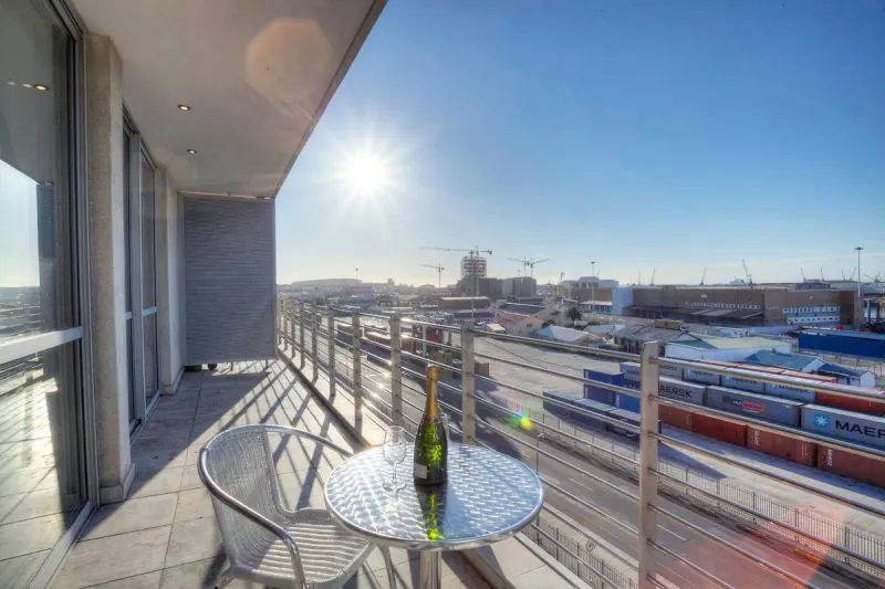 Harbour Bridge Apartment-515 in V&A Waterfront – photo 4