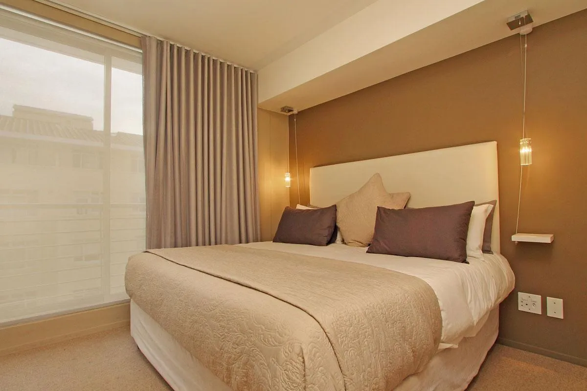 property_672e7765-0a5a-417c-a94a-cf614b691456_2