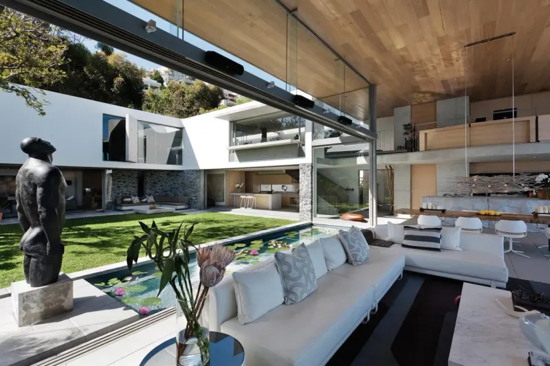 Villa Bantry in Bantry Bay – photo 4