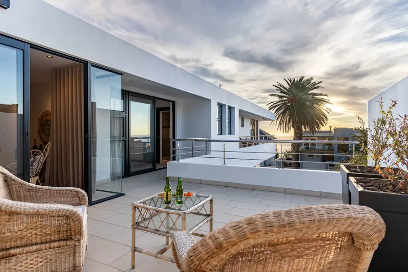 Cape House in Camps Bay – photo 34