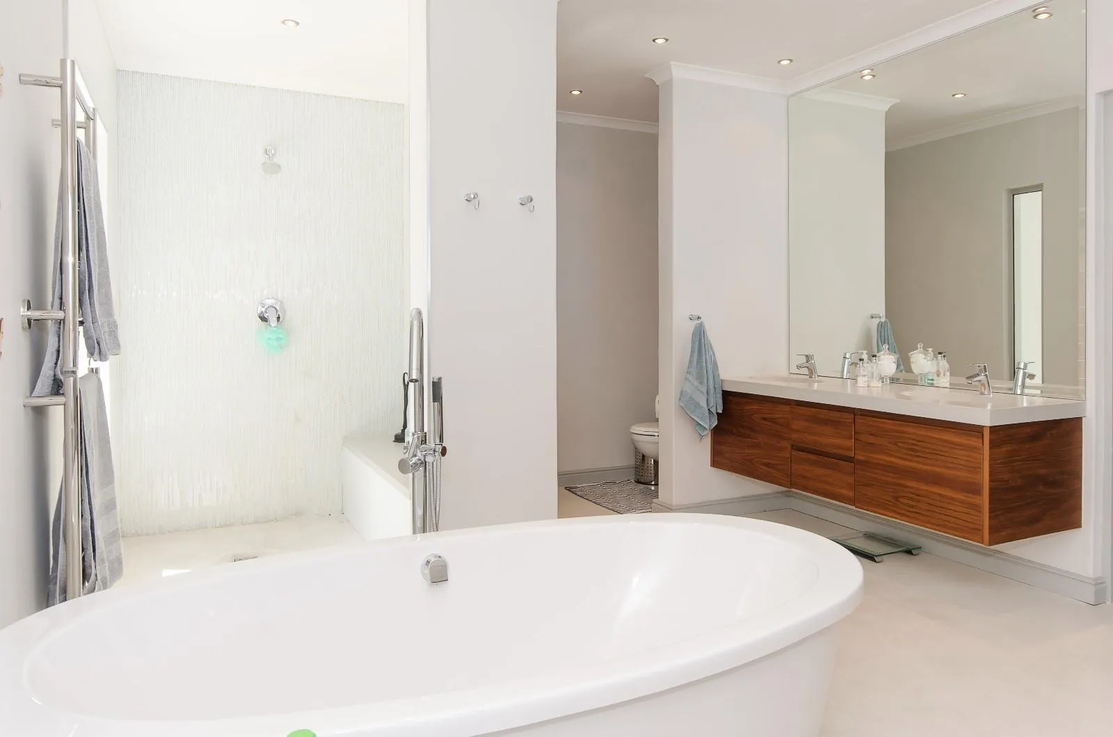 property_67df52c5-5b7f-488b-9d9d-99cbc62ea410_16