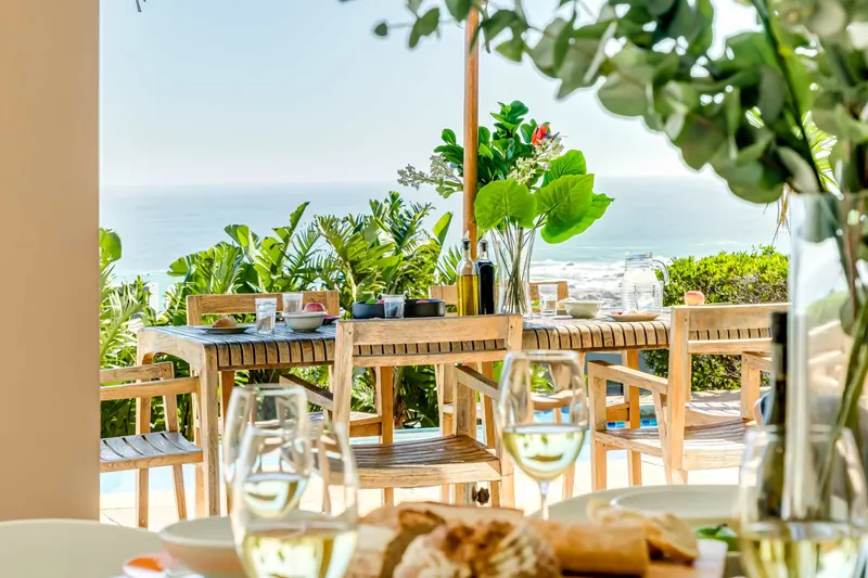 Calico in camps bay – photo 23