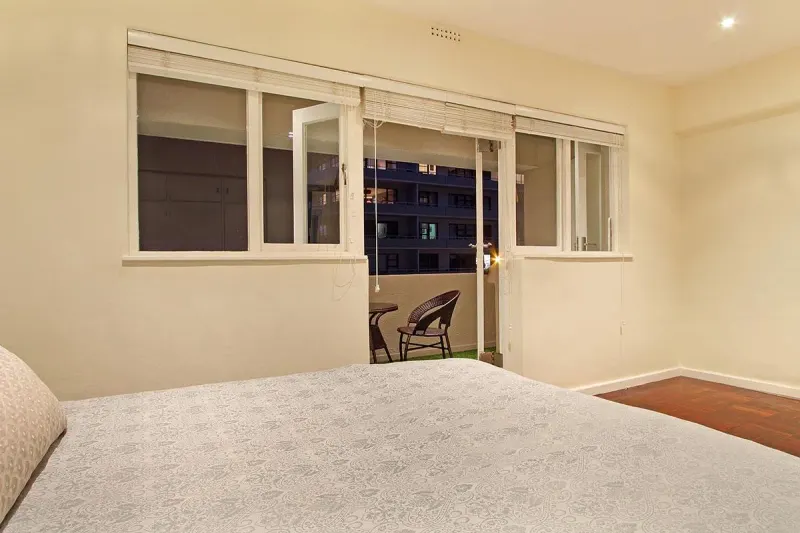 Vicmor Court in Three Anchor Bay – photo 10