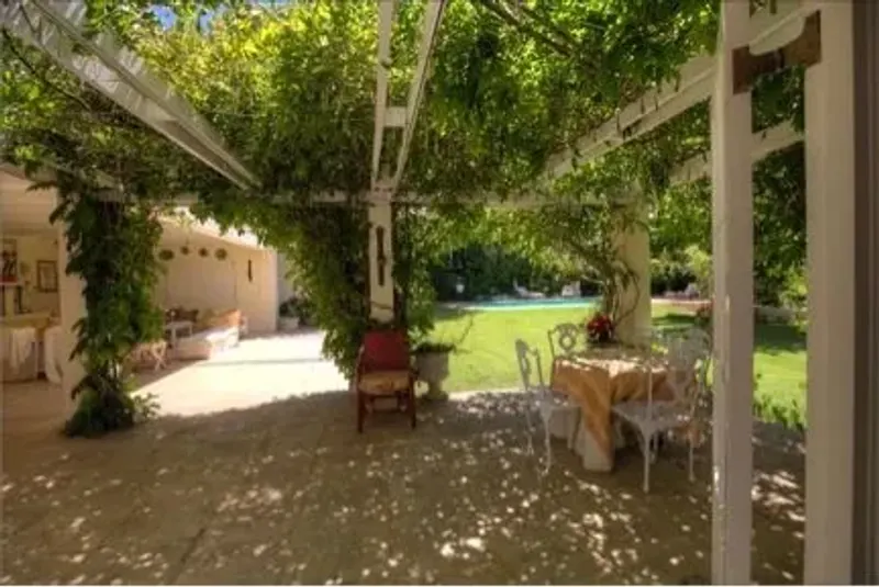 Fernwood House in Newlands – photo 3