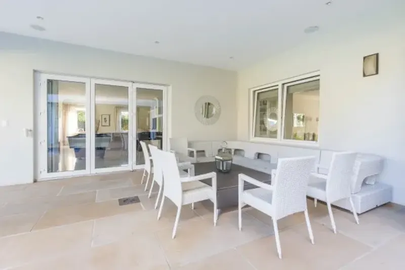 Hillwood Villa in Bishopscourt – photo 13
