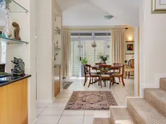 4 Ave Charmante in Bantry Bay – photo 5 thumbnail