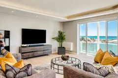 Ocean Penthouse Retr in Camps Bay – photo 41 thumbnail