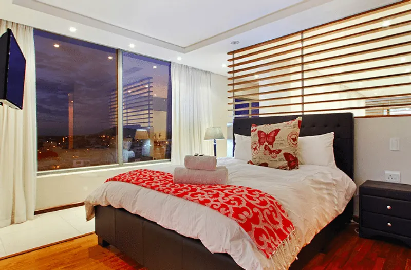 Infinity Penthouse in West Beach – photo 12
