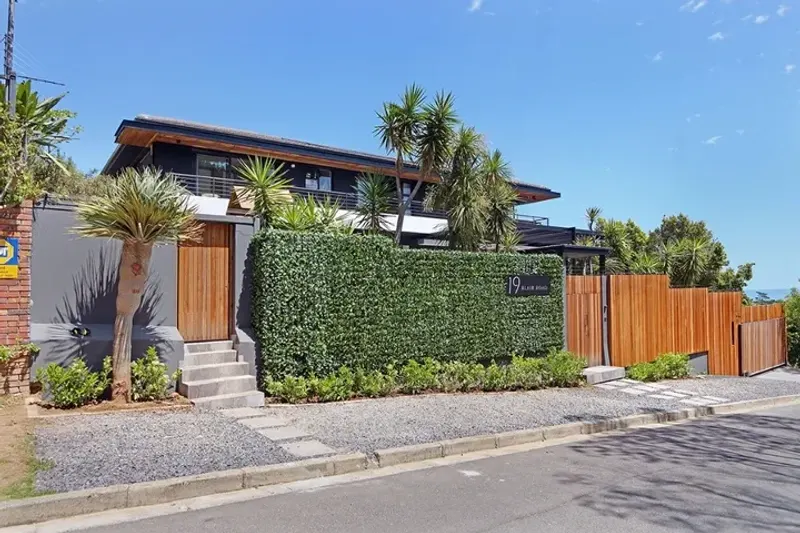 19 on Blair in Camps Bay – photo 29