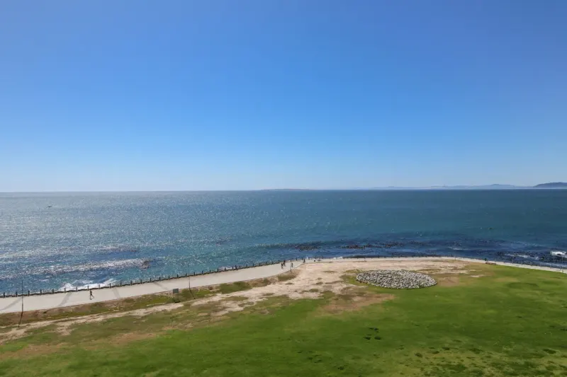 Carnelian in Mouille Point – photo 10