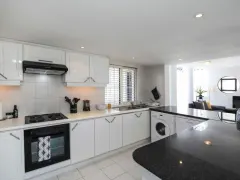 Sausalito Penthouse in Sea Point – photo 1 thumbnail