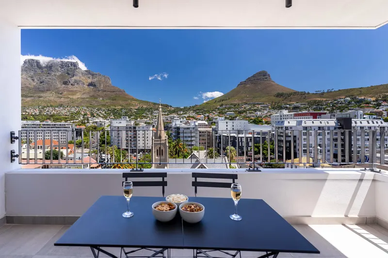 YORK 3 PEAK (G539) in Cape Town City Centre – photo 1