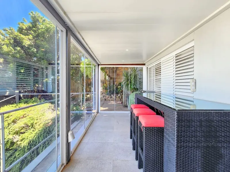 Theresa Avenue Villa in Bakoven – photo 13
