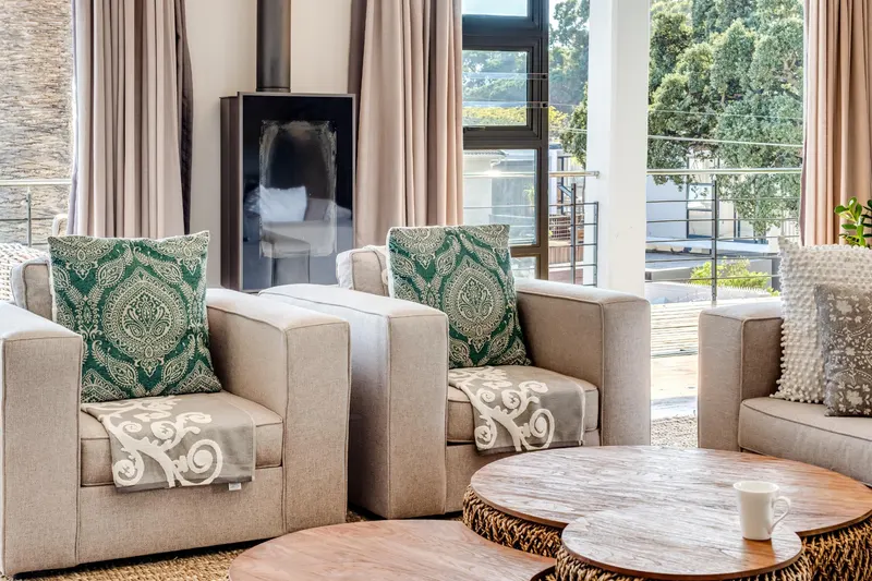 Central Escape in Camps Bay – photo 10