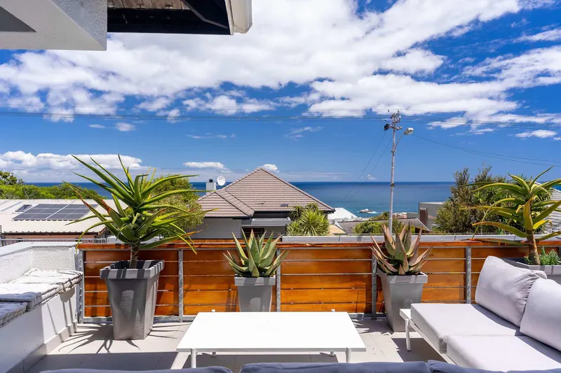 Camps Bay Deluxe in Camps Bay – photo 35