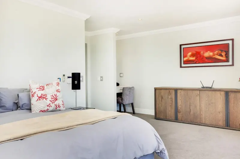 Medburn Alcove in Camps Bay – photo 20
