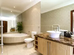 Villa Charmante in Bantry Bay – photo 25 thumbnail