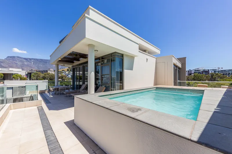 501A Pent in V&A Waterfront – photo 13