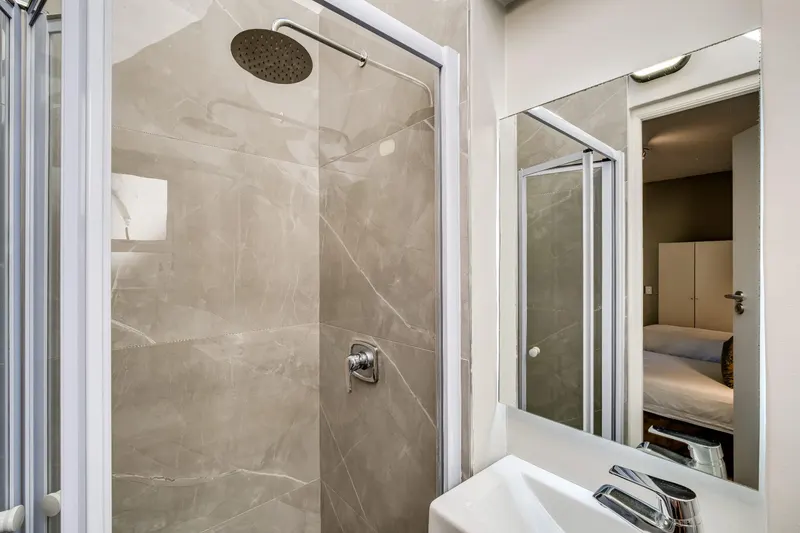 Villa Sevara in Camps Bay – photo 38