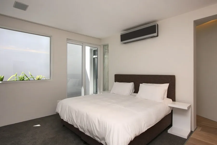 property_6c9a18a9-82ec-4e78-98ff-bd6d14b7a1d8_7