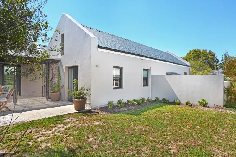 Constantia Modern Villa in Constantia – photo 48