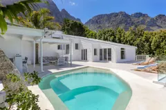 TWO VIEWS (CB155) in Camps Bay – photo 19 thumbnail