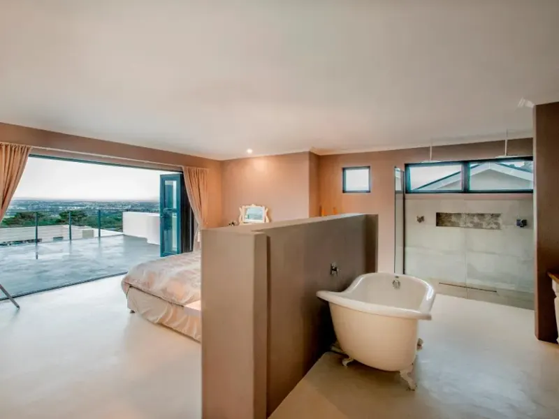 Mountain Side Mansion in Westlake – photo 14