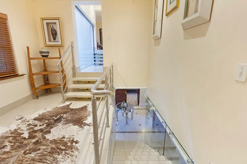 Constantia Grande and Den in Constantia – photo 8