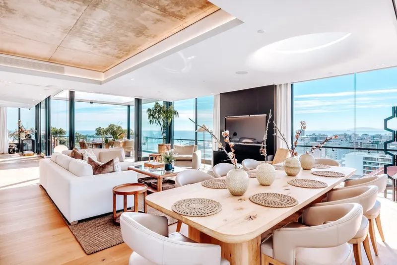 Plush Penthouse in Sea Point – photo 37
