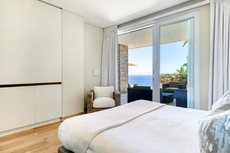Medburn Luxury Villa in Camps Bay – photo 25