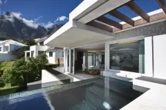 Victoria Rd Luxury Penthouse in Bakoven – photo 2 thumbnail