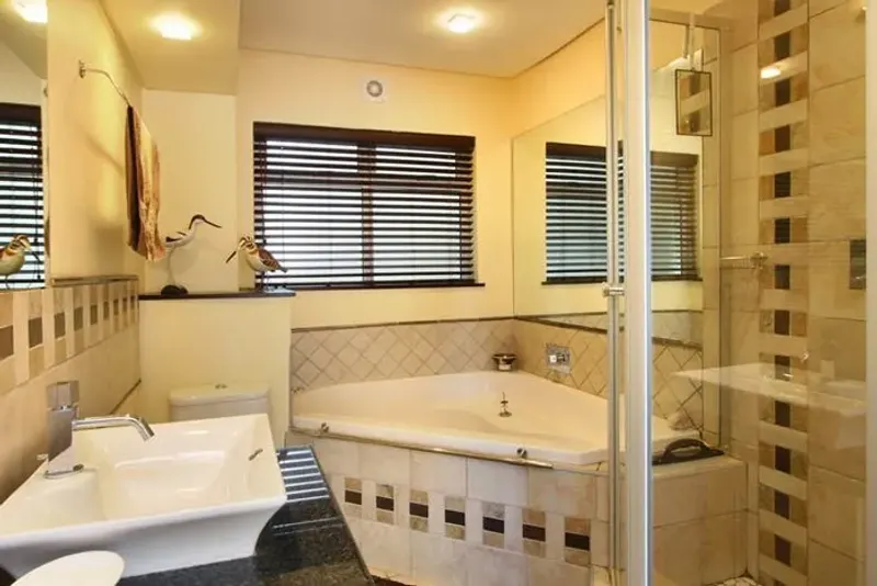 Atlantic Ridge Apartment in Mouille Point – photo 8
