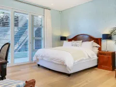 Villa Shanklin in Camps Bay – photo 6 thumbnail