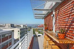 Metropolis Apartment in De Waterkant – photo 5 thumbnail
