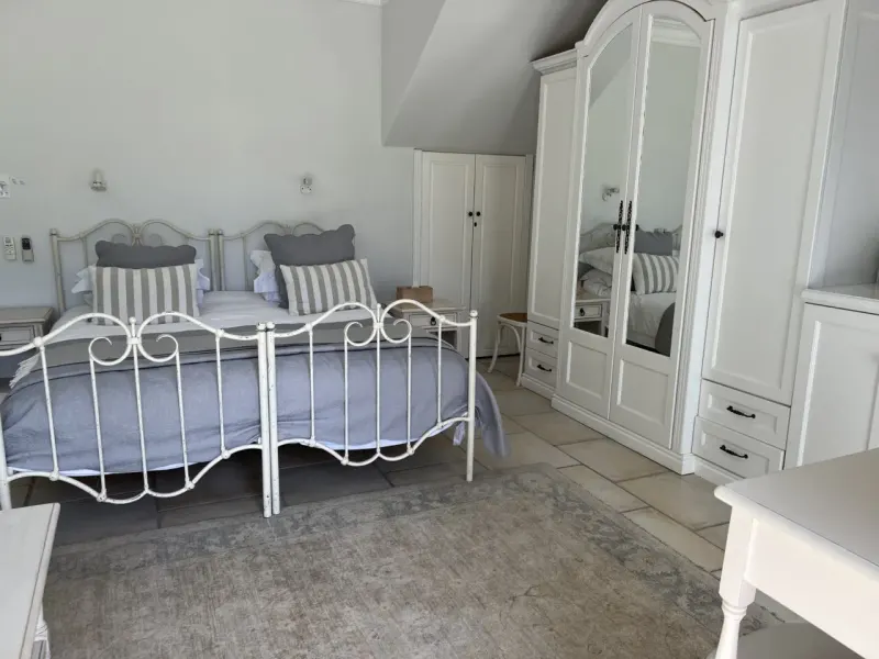 Constantia Valley Villa in Silverhurst – photo 45