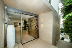 Majestic Villa in Bakoven – photo 3 thumbnail