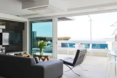 Victoria Rd Luxury Apartment 101 in Bakoven – photo 13 thumbnail