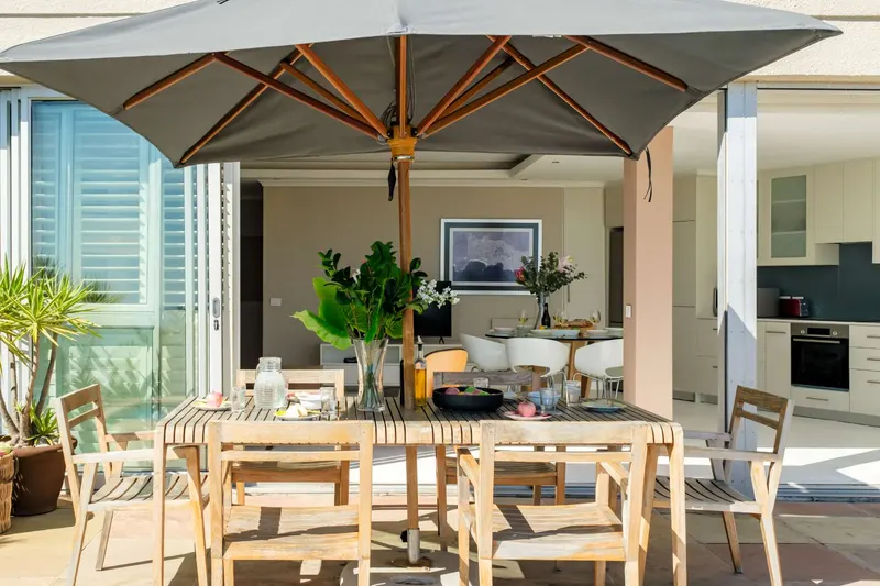 Calico in camps bay – photo 26