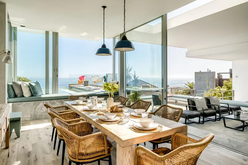 Atlantic Reflection in Camps Bay – photo 10