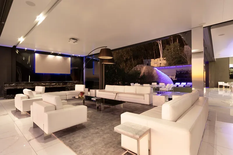 Nettleton Luxe  in Clifton – photo 17