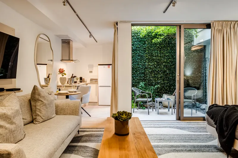 Blue Ocean Studio in Camps Bay – photo 8
