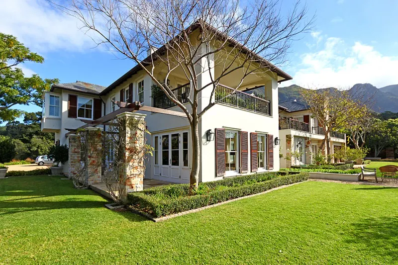 5 Star Constantia in Constantia Heights – photo 10