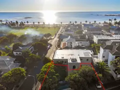 Beachy Villa in Camps Bay – photo 49 thumbnail