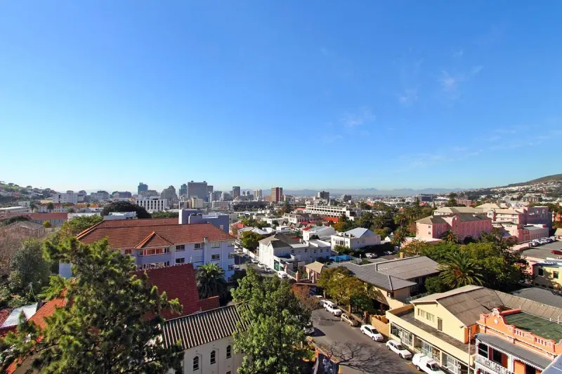 Kloof Street Apartment in Gardens – photo 11