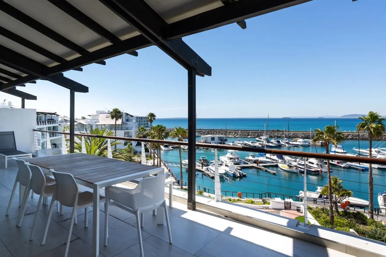 Marinaclub Penthouse in V&A Waterfront