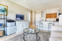 Panoramic Vista Apartment in Camps Bay – photo 9 thumbnail